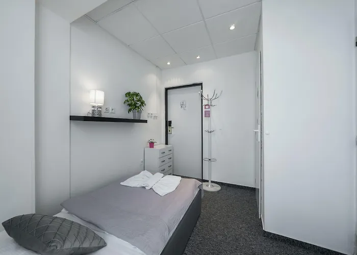 게스트하우스 Homer 4*